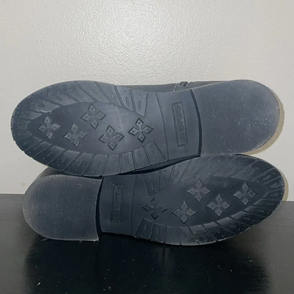 Lands End Ankle Boot.  Size‎ 5 M.